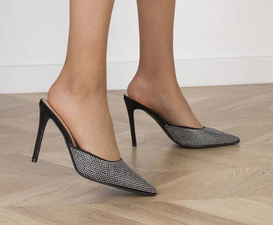 CZARNE KLAPKI DAMSKIE NA SZPILCE Z CYRKONIAMI