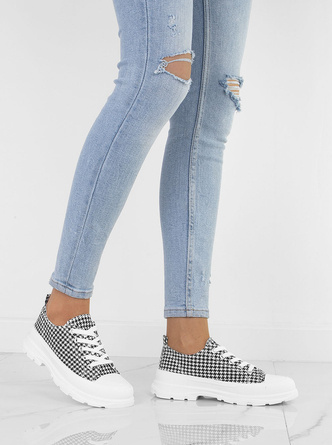 CZARNE NISKIE TRAMPKI BRIGITTA