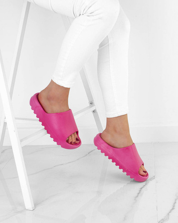 FUKSJA DAMSKIE GUMOWE KLAPKI NA GRUBEJ PODESZWIE ELMAS