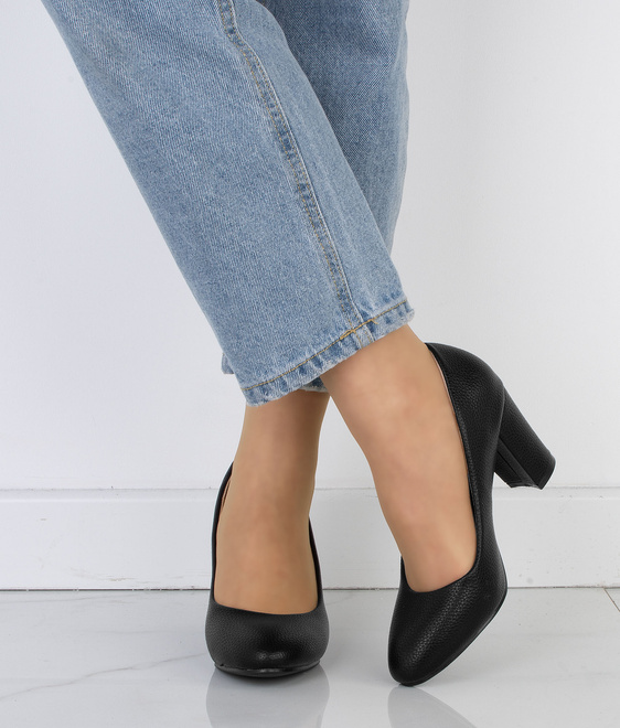 DAMSKIE CZÓŁENKA CZARNE KLASYCZNE NA SŁUPKU AMAYA 6