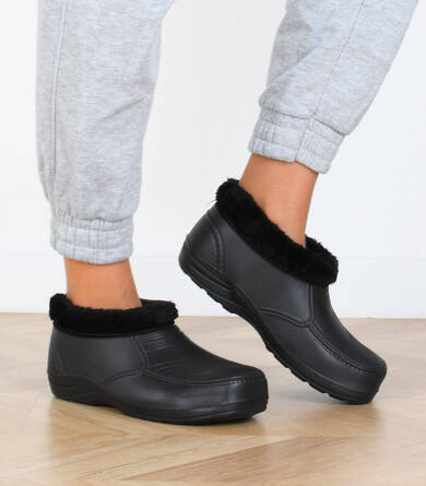 CZARNE OCIEPLANE KLAPKI CHODAKI KROKSY