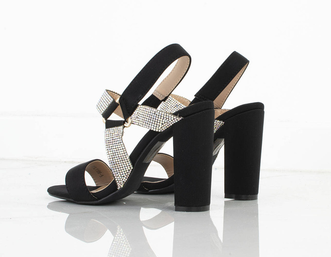 CZARNE SANDAŁY NA SŁUPKU Z CYRKONIAMI RIVA 5