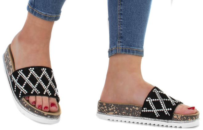 CZARNE KLAPKI Z CYRKONIAMI NA PLATFORMIE AMY 4