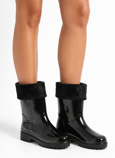 WYSOKIE CZARNE LAKIEROWANE KALOSZE SZTYBLETY OCIEPLANE 9