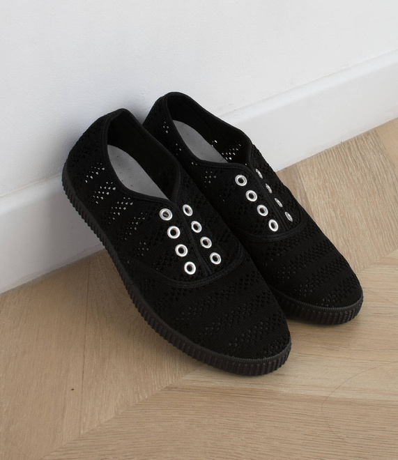 CZARNE TENISÓWKI TRAMPKI KORONKOWE KLASYCZNE 7