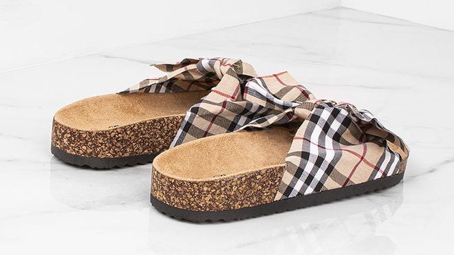 BEŻOWE KLAPKI W KRATKĘ NA KORKU MODDI 5