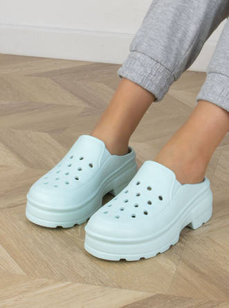 NIEBIESKIE KLAPKI CHODAKI KROKSY NA PLATFORMIE