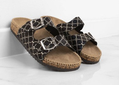 CZARNE KLAPKI Z KLAMRAMI PASKI PINETA