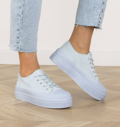 NIEBIESKIE NISKIE TRAMPKI ZAMSZOWE NA PLATFORMIE RIMI