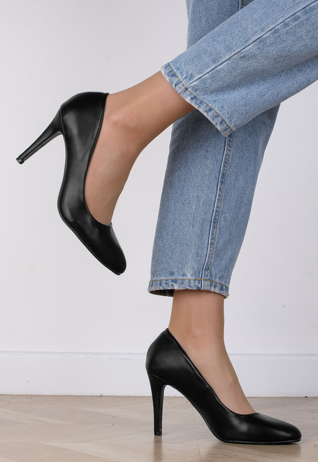 CZARNE SZPILKI KLASYCZNE CZÓŁENKA SKÓRZANE MANOLA