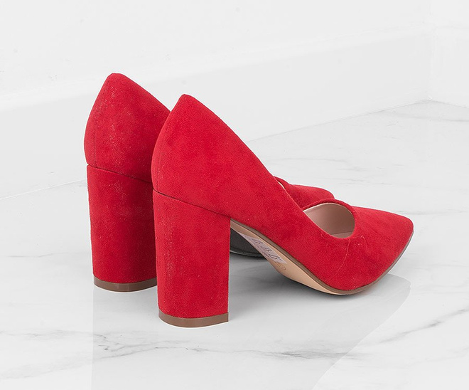 CZERWONE CZÓŁENKA NA SŁUPKU SZPIC ALISA 4