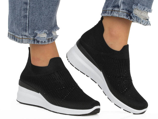 CZARNE BUTY SPORTOWE SNEAKERSY WSUWANE SLIP ON SKYLER 2